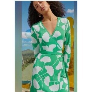 Diane Von Furstenberg Sweater Wrap Mini Dress Green Floral Long Sleeve Size L
